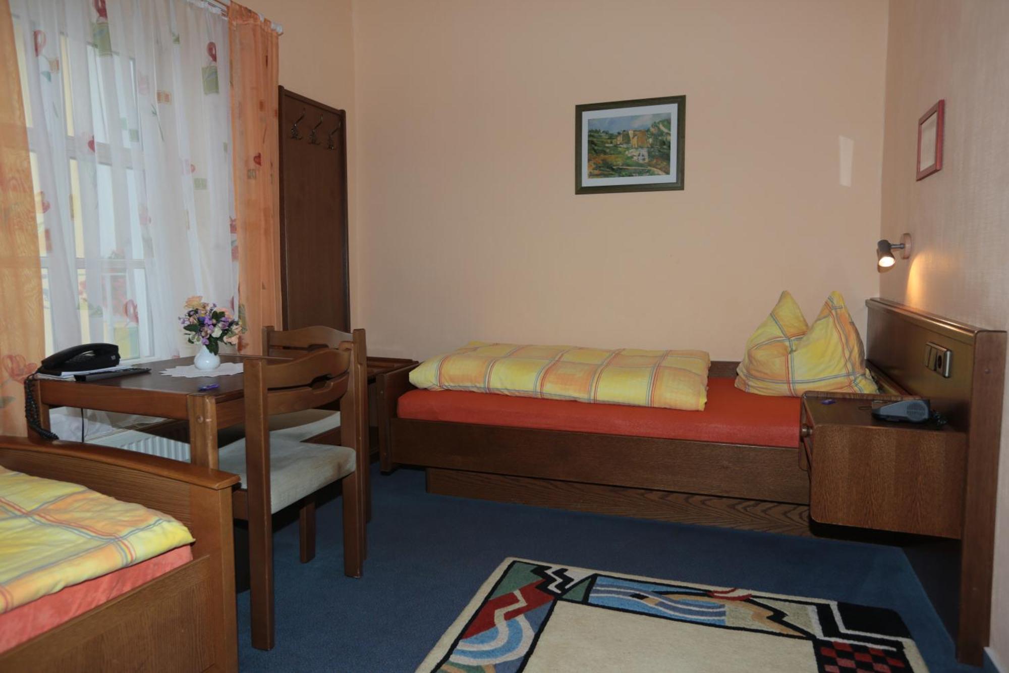 Hotel zur Post Mulheim an der Mosel Zimmer foto